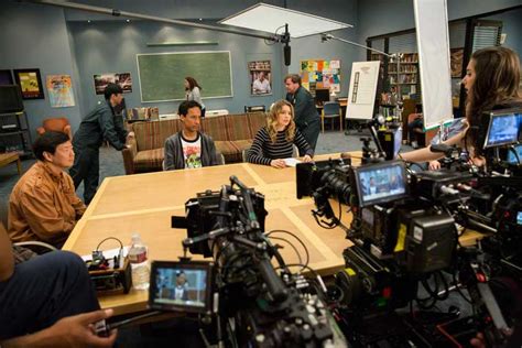 She Loves Black: Behind the Scenes (TV Series 2020– ) .